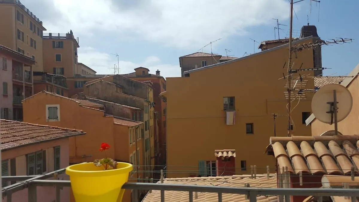 En Plein Coeur Du Vieux Nizza