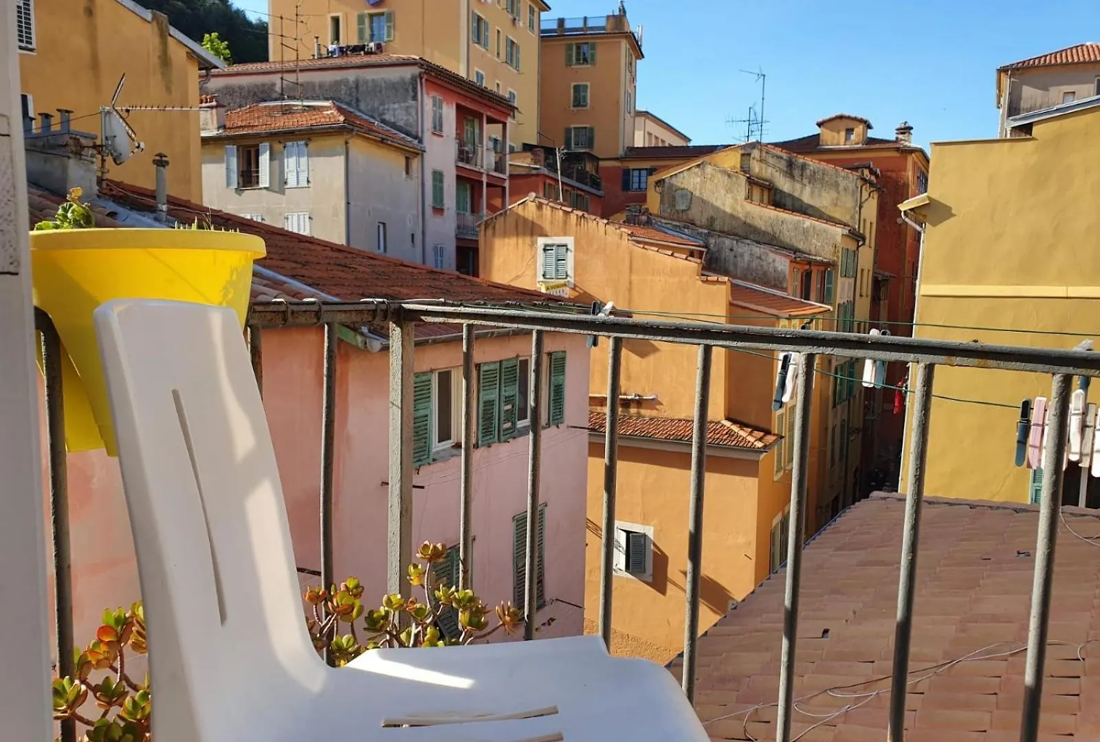 Apartment En Plein Coeur Du Vieux Nice